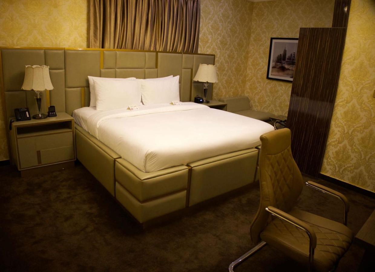 No.1 Hotel 阿布贾 外观 照片